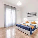 Mirea Domus - Sea View - 11 Beds 公寓 萨莱诺