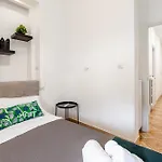 公寓 Mirea Domus - Sea View - 11 Beds 萨莱诺