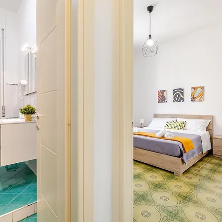 Mirea Domus - Sea View - 11 Beds Apartamento