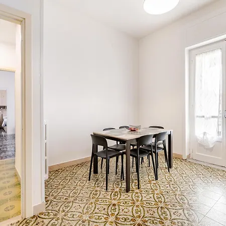 Mirea Domus - Sea View - 11 Beds