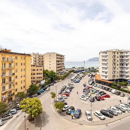 Mirea Domus - Sea View - 11 Beds 公寓 萨莱诺